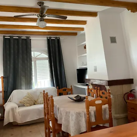 Casa Con Piscina En *